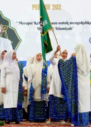 Hj. Hesti Haris
