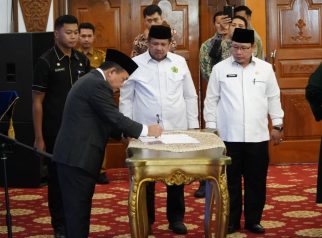 Gubernur Jambi
