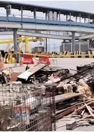 Truk ekspedisi terbakar