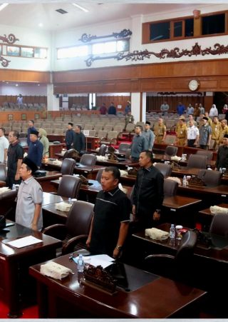 Gubernur Jambi Al Haris