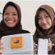 Dua siswi SMA Negeri 2 Cilacap